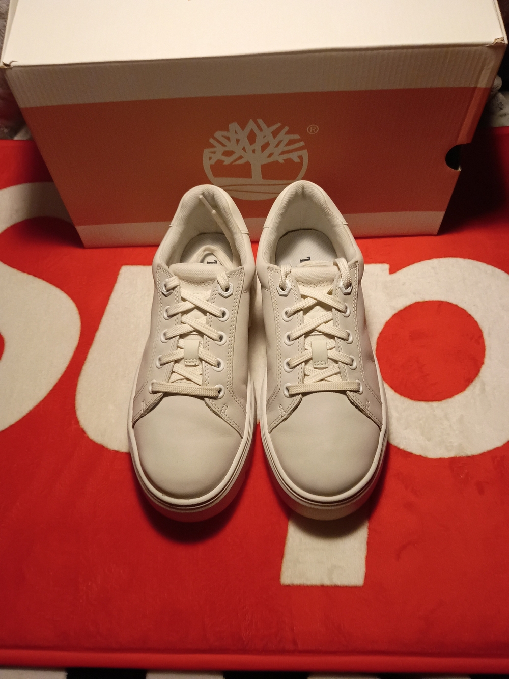 Timberland Women’s Off-White Leather Low-Top Sneakers